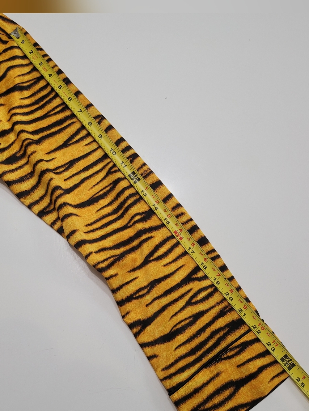 Savage X Fenty Yellow and Black Tiger-Print Sleep Top Size L - Picture 8 of 11